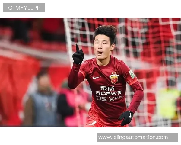 儒雅风采与足球技艺并存的球星们展现的独特魅力与精神风貌 儒雅风采与足球技艺并存的球星们展现的独特魅力与精神风貌